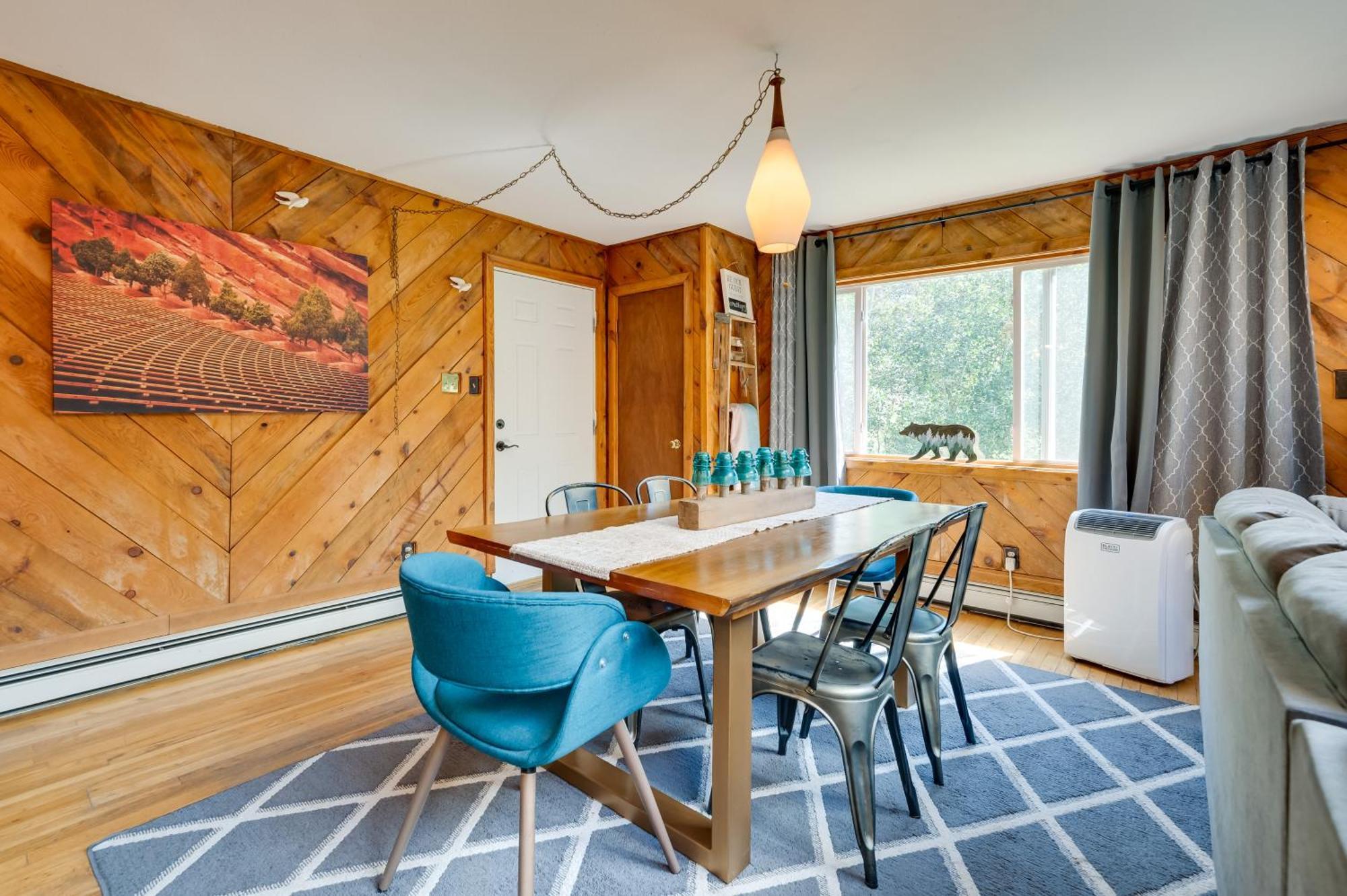 Stunning Golden Home With Deck About 35 Mi To Denver! Exterior foto